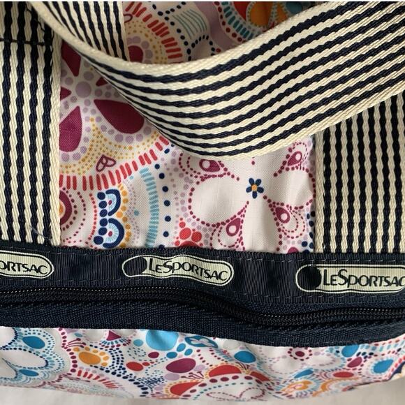 LeSportSac Floral Medium (15x12.5x8) Weekender Travel Duffel Bag - Picture 3 of 16